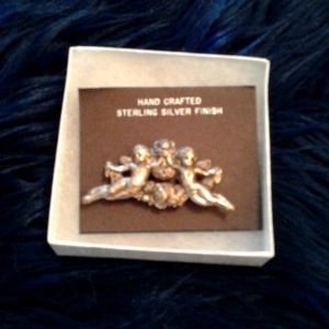 Vintage Angel Cherubs Brooch with a Sterling Silver Finish
